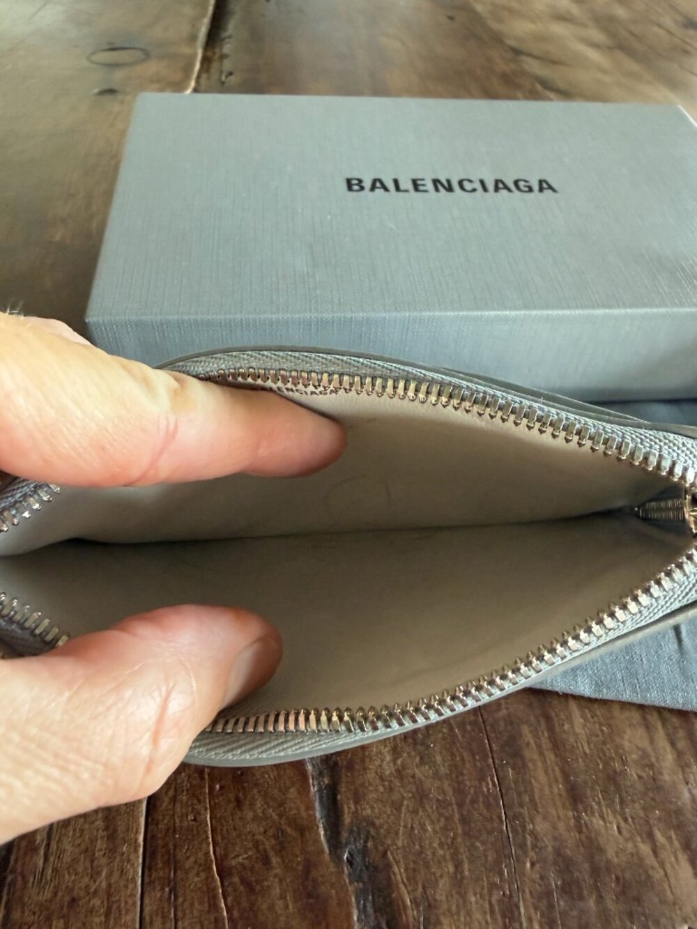 Balenciaga Leather Zip Card Holder Wallet Light Blue w/ Original Box & Dust Bag - Picture 5 of 7